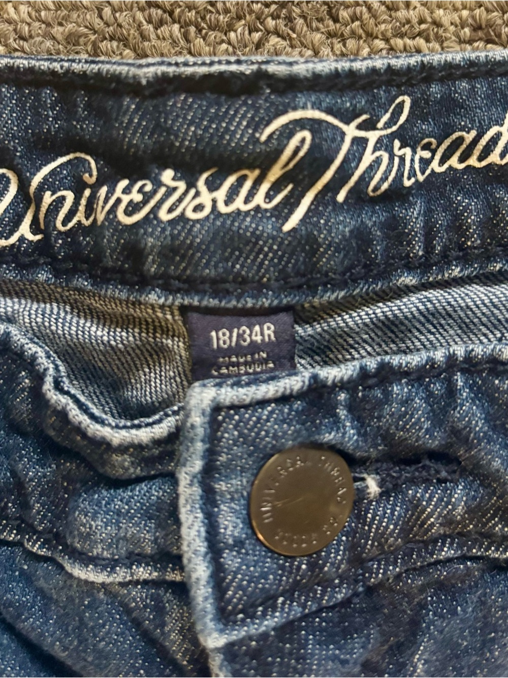 Universal Thread Dark Blue High-Rise Women's Jean shorts